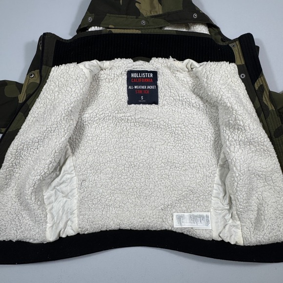Hollister Jacket Camo Green Sherpa Lined Hooded Bomber Cropped Woman's Small - Picture 3 of 8